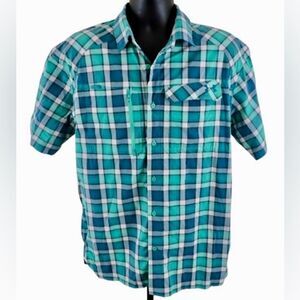 Under Armour Fish Hunter Plaid Vented Shirt in Teal Green/White Men’s M